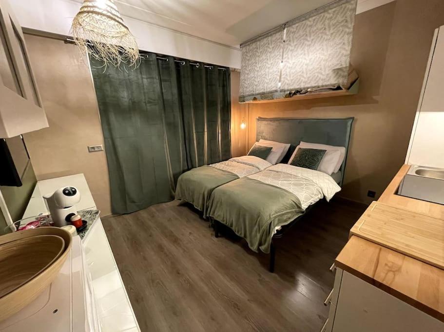 La Room: Seaside Apartment + Terrace + Parking Menton Bagian luar foto